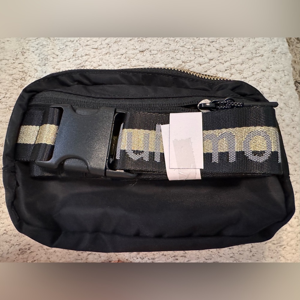 Lululemon Belt Bag *NEW*